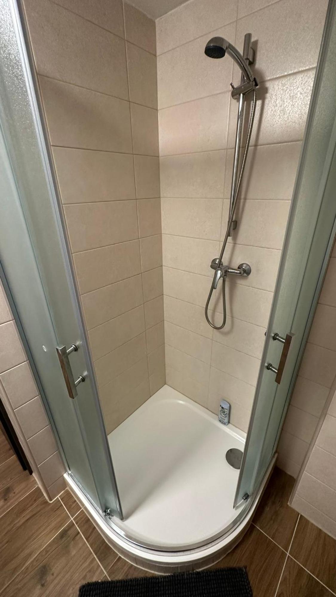 Apartmany Na Trojce Жатец Экстерьер фото