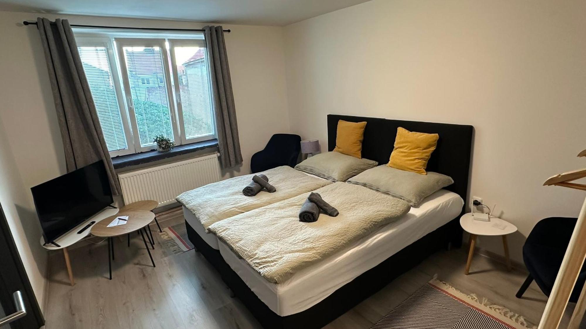 Apartmany Na Trojce Жатец Экстерьер фото