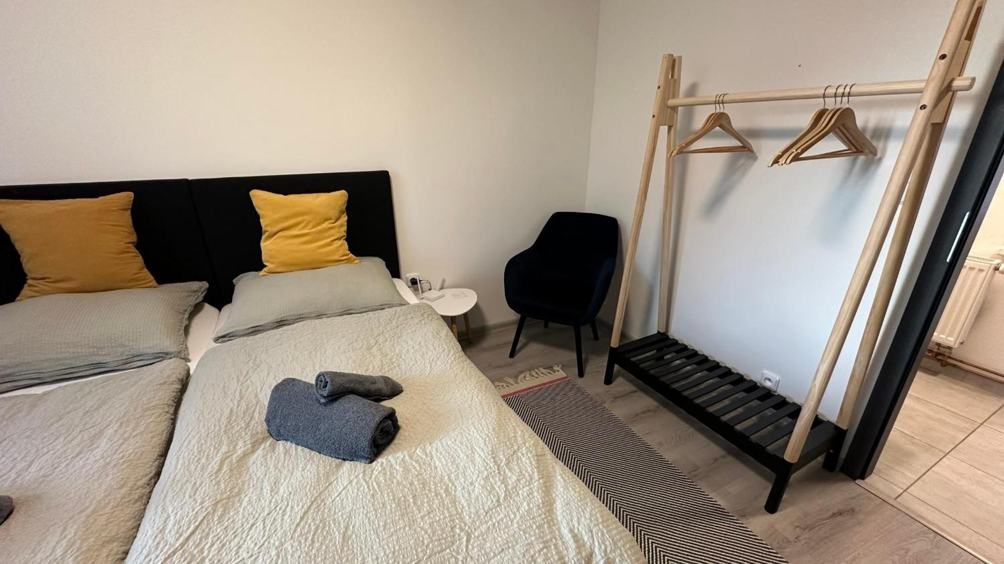 Apartmany Na Trojce Жатец Экстерьер фото